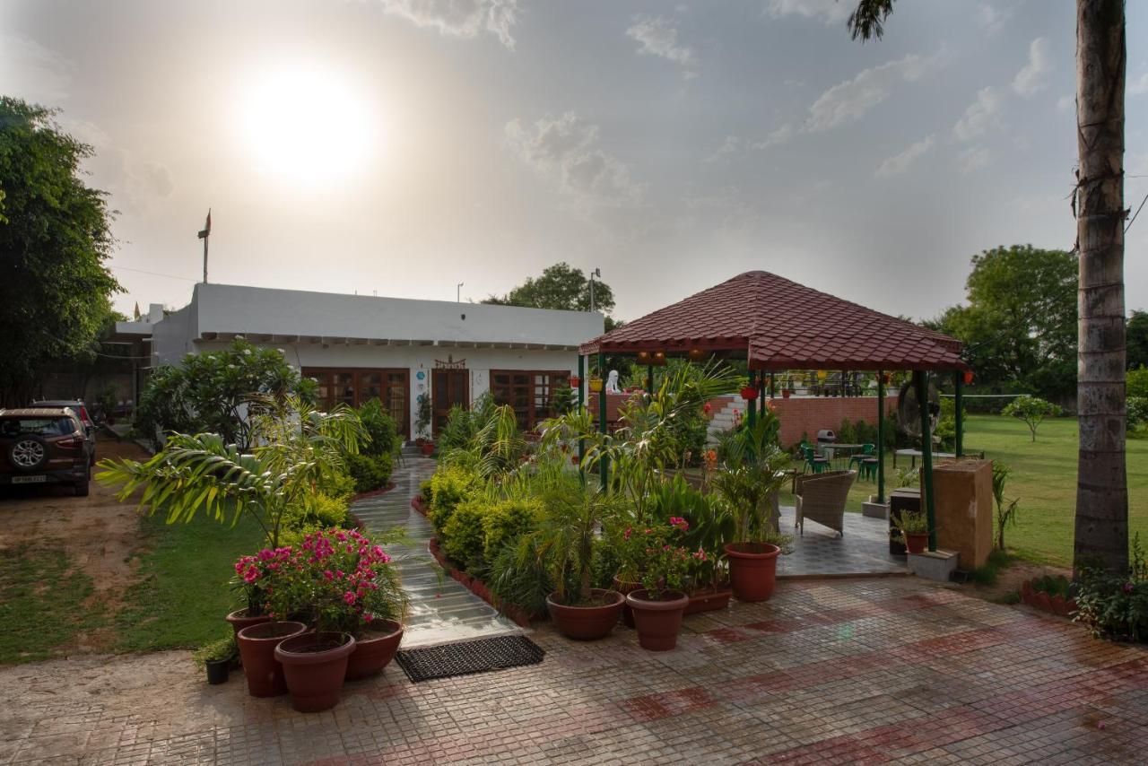The Singh Farm Cosy Private Pool Farm Villa Gurgaon Eksteriør billede
