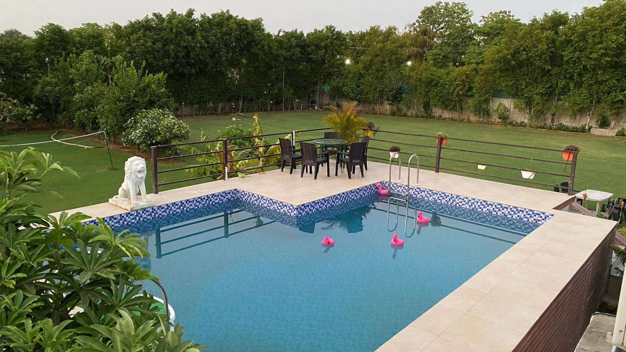 The Singh Farm Cosy Private Pool Farm Villa Gurgaon Eksteriør billede